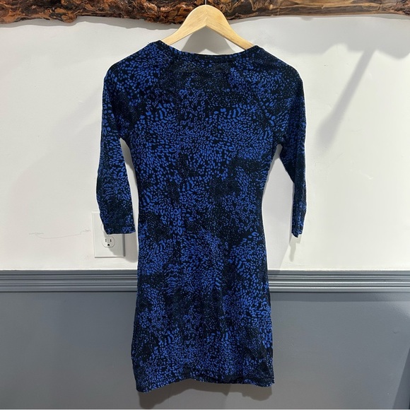 Express Body Con Snake Print Blue and White Mini Dress - Picture 6 of 9